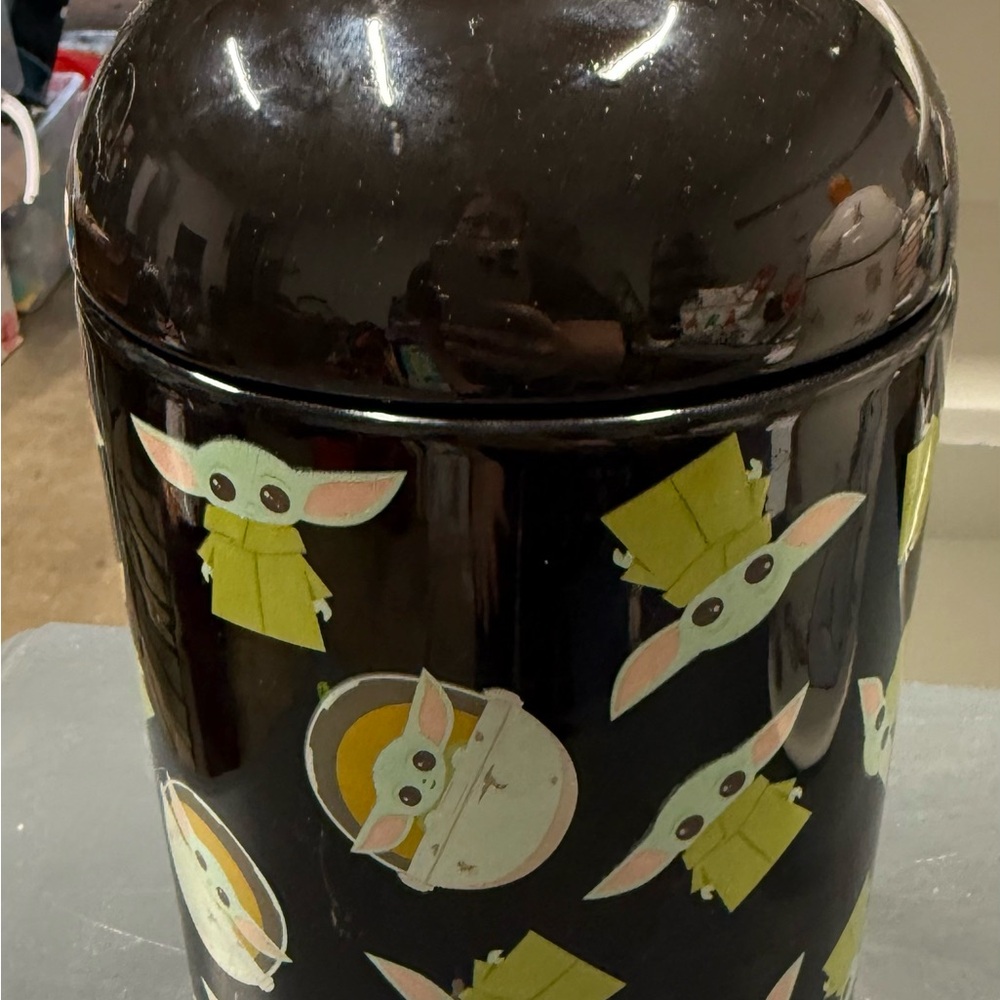 Black Star Wars Baby Yoda Canister